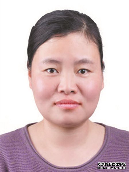 �����ݺ��ˡ� ���º�ѡ�˹�ʾ