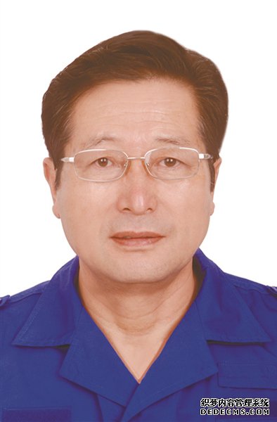 �����ݺ��ˡ� ���º�ѡ�˹�ʾ