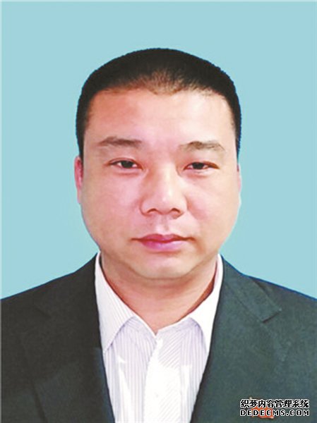 �����ݺ��ˡ� ���º�ѡ�˹�ʾ