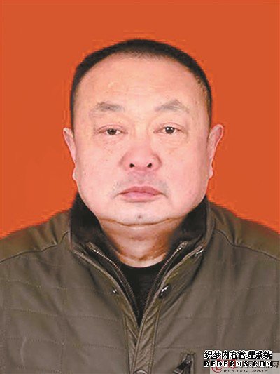 �����ݺ��ˡ� һ�º�ѡ�˹�ʾ