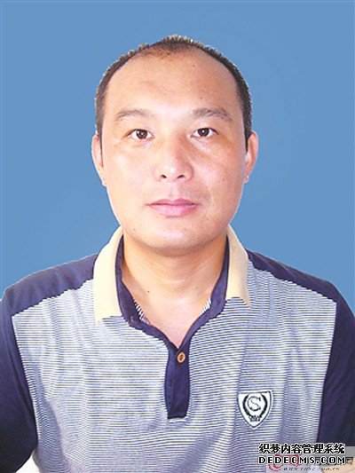 �����ݺ��ˡ� һ�º�ѡ�˹�ʾ